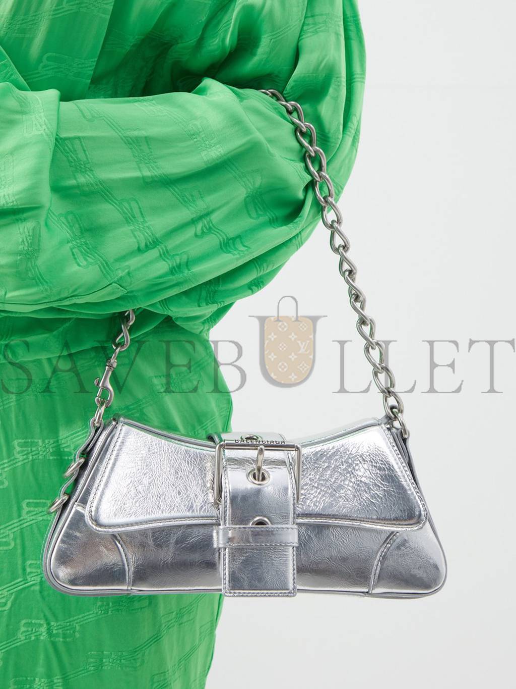 BALENCIAGA SILVER LINDSAY S METALLIC-LEATHER SHOULDER BAG  MATCHESFASHION US (28.5*12.9*5.3cm)