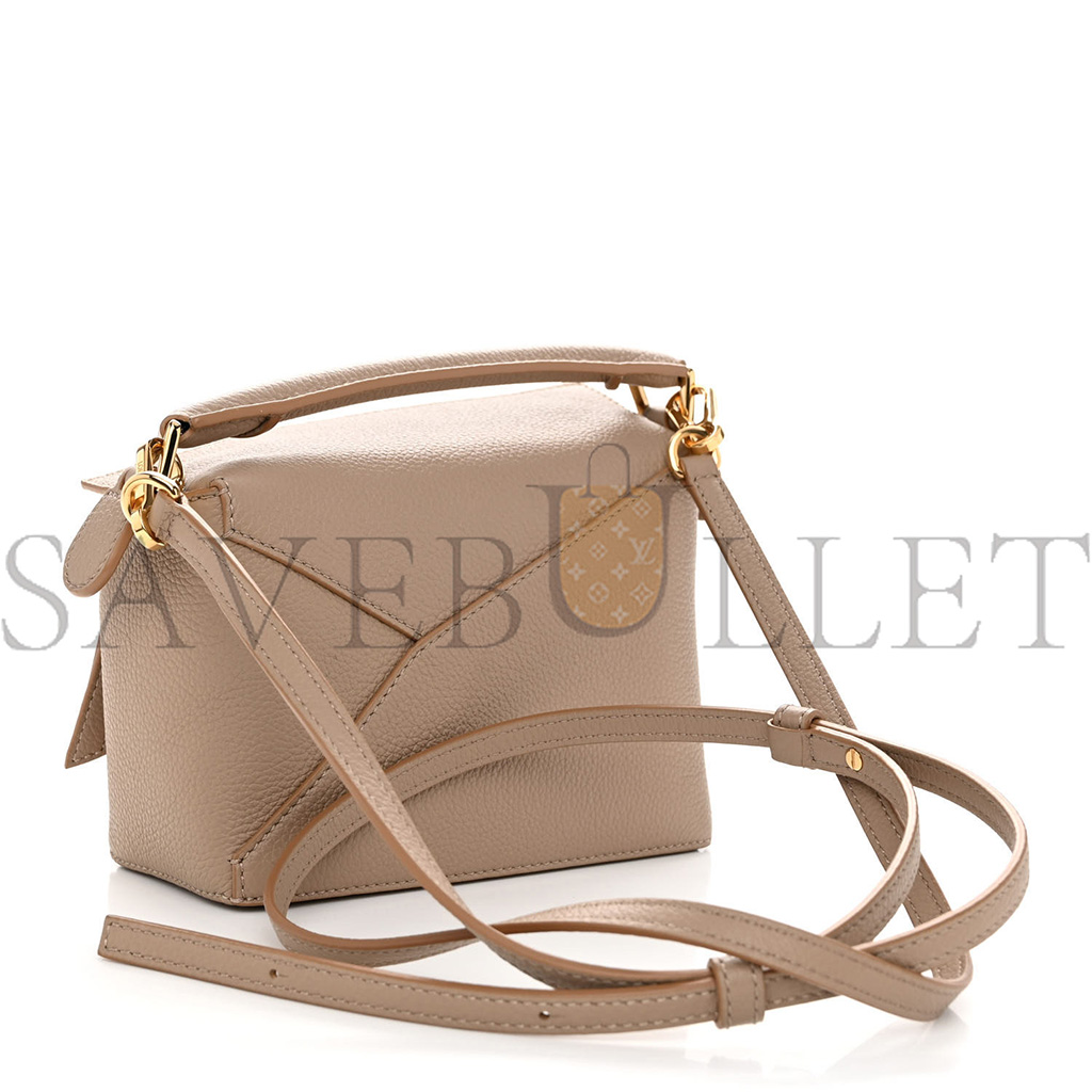 LOEWE CALFSKIN MINI PUZZLE EDGE BAG SAND (18*12.5*8cm)